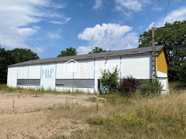 Entrepôt fonctionnel à proximité A20