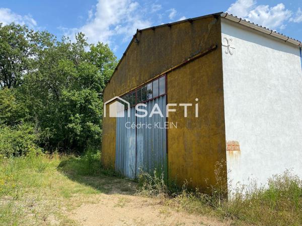 Entrepôt fonctionnel à proximité A20