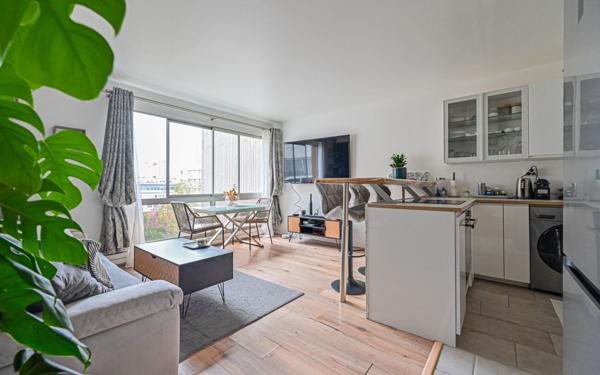 Appartement à vendre    2 pièces • 44,82 m2 Paris 19