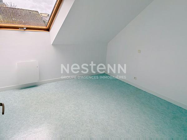 Vivre au coeur de Briollay : maison avec garage et jardin