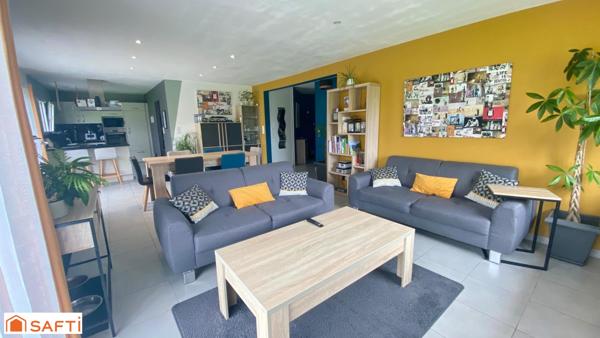 Maison récente dans un cadre verdoyant