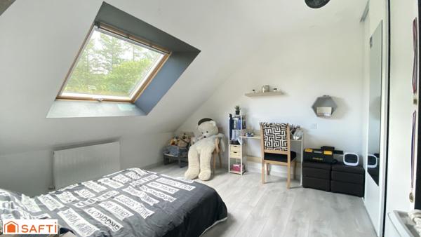 Maison récente dans un cadre verdoyant