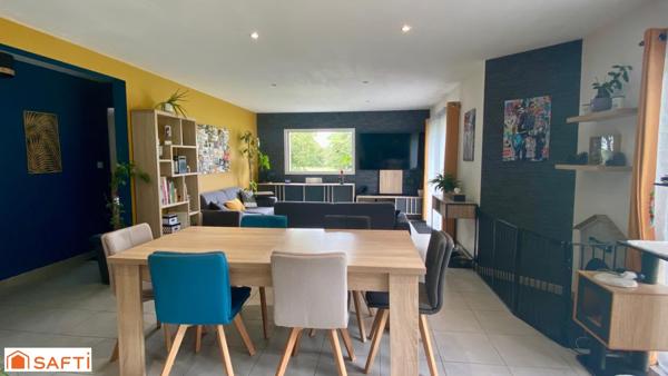 Maison récente dans un cadre verdoyant