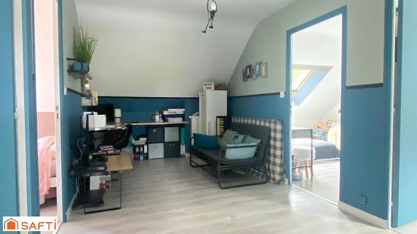 Maison récente dans un cadre verdoyant