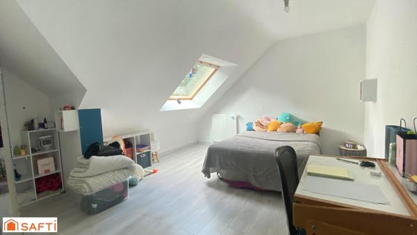 Maison récente dans un cadre verdoyant