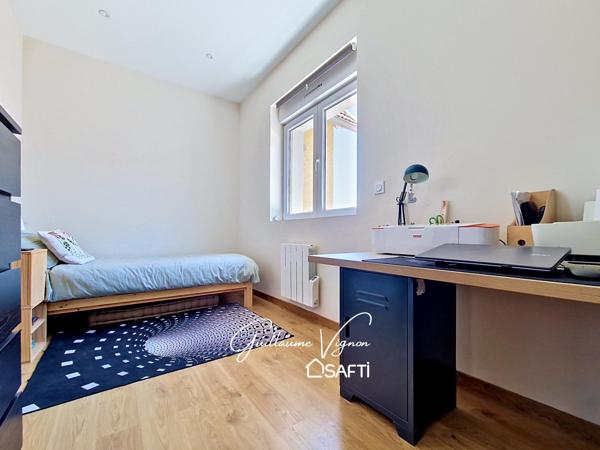 Maison rénovée avec terrasse aux portes de Lyon
