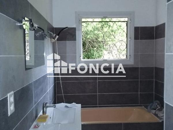 Location Maison 4 pièces 102 m² - 703 CHEMIN DE LA CHAPELLE Camaret Sur Aigues 84850