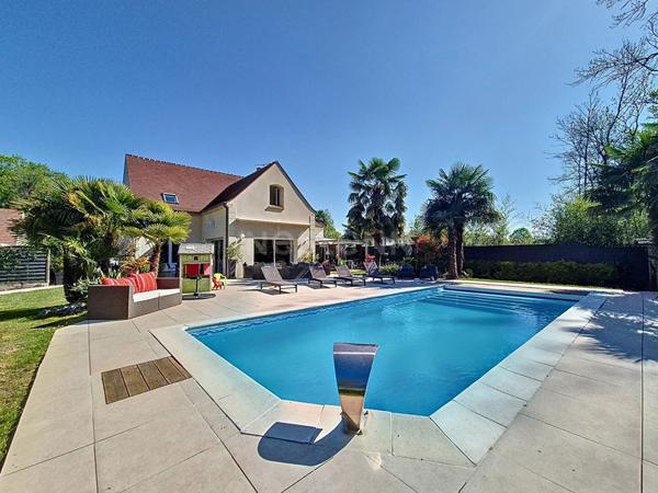 Maison Gouvieux 280M² habitables, jardin 2150 m² avec piscine