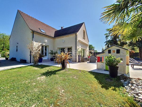 Maison Gouvieux 280M² habitables, jardin 2150 m² avec piscine