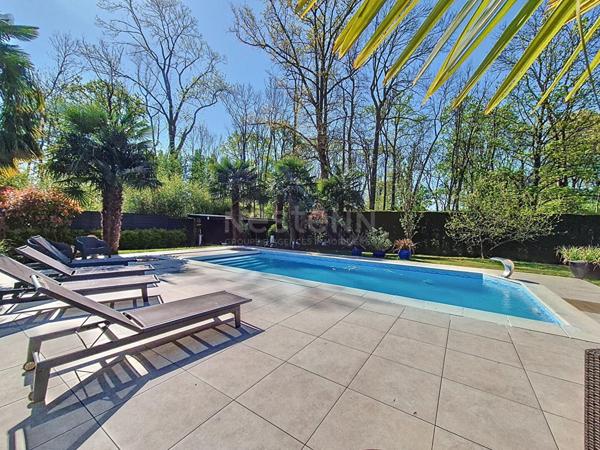 Maison Gouvieux 280M² habitables, jardin 2150 m² avec piscine