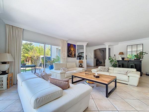 Maison Gouvieux 280M² habitables, jardin 2150 m² avec piscine