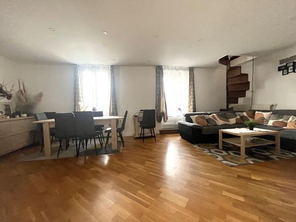 MERU - Maison de ville - 6 pièces - 116m²