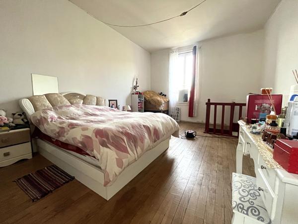 MERU - Maison de ville - 6 pièces - 116m²