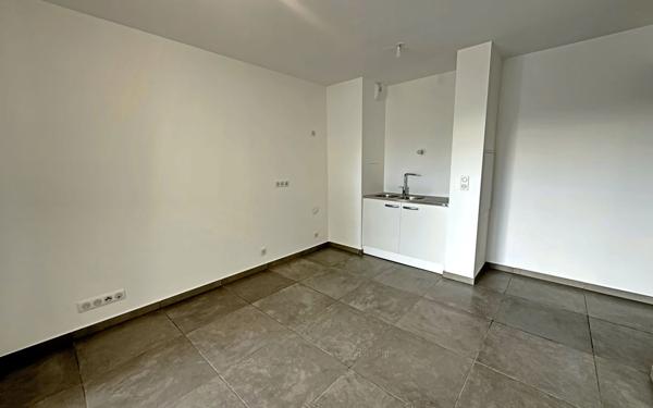 Appartement à vendre    2 pièces • 37 m2 Marseille 8