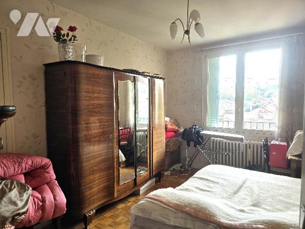 Appartement 4 pièces de 79 m² avec deux balcons, garage et cave – Vichy, Quartier de France