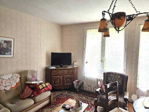 Appartement 4 pièces de 79 m² avec deux balcons, garage et cave – Vichy, Quartier de France