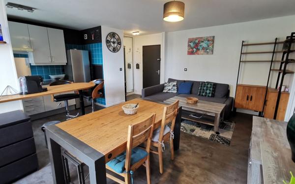 Appartement à louer    2 pièces • 49,36 m2 Paris 19