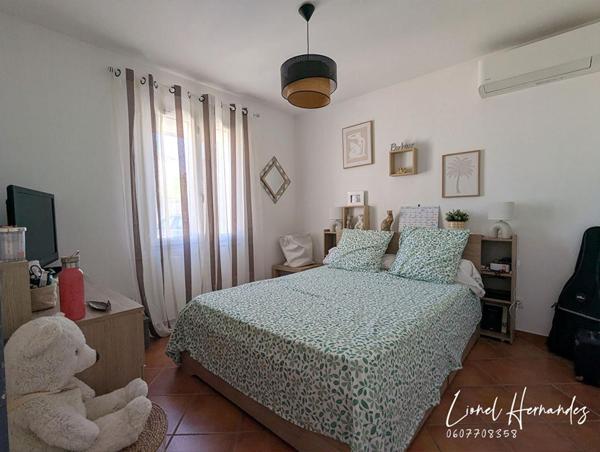 Saint Privat Des Vieux - Villa de plain-pied de 105m² - 4 chambres - Garage - Terrain clos et plat de 640m²