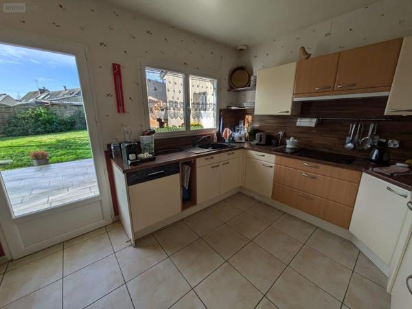 Maison à vendre à Changé dans la Sarthe (72560), ref : CHM65