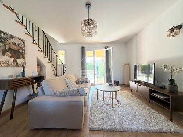 A VENDRE EN EXCLUSIVITE PERTUIS 84120 MAISON DUPLEX TYPE 3 PIECES D'ENVIRON 64M² LOI CARREZ AVEC JARDIN, VERANDA ET STATIONNEMENT