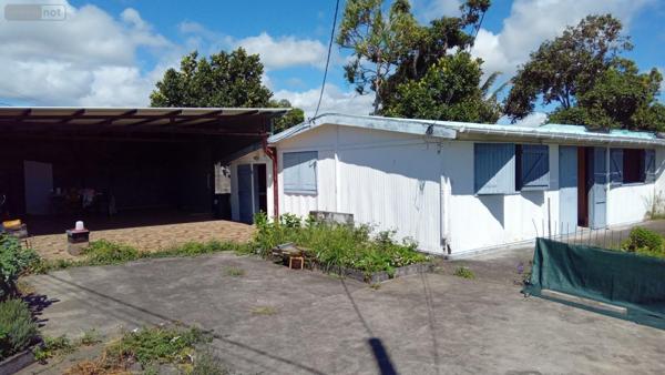 Maison à vendre à Saint-André à la Réunion (97440), ref :