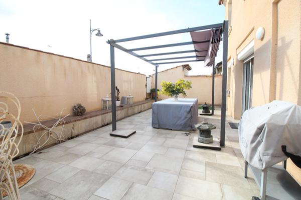 A vendre secteur Barnabé à Boulazac Isle Manoire, maison type 6 avec terrasses