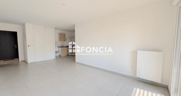 Location Appartement 3 pièces 60.5 m² - Monteux 84170