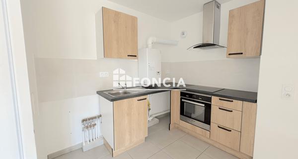 Location Appartement 3 pièces 60.5 m² - Monteux 84170