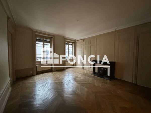 Location Appartement 2 pièces 69.57 m² - 15 RUE DE LA REPUBLIQUE Lyon 01 69001