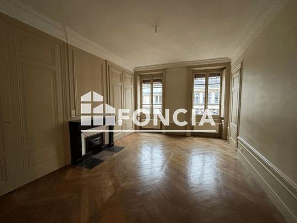 Location Appartement 2 pièces 69.57 m² - 15 RUE DE LA REPUBLIQUE Lyon 01 69001