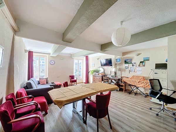 Immeuble Manosque 26 pièces 630 m²  habitables plus caves et garage