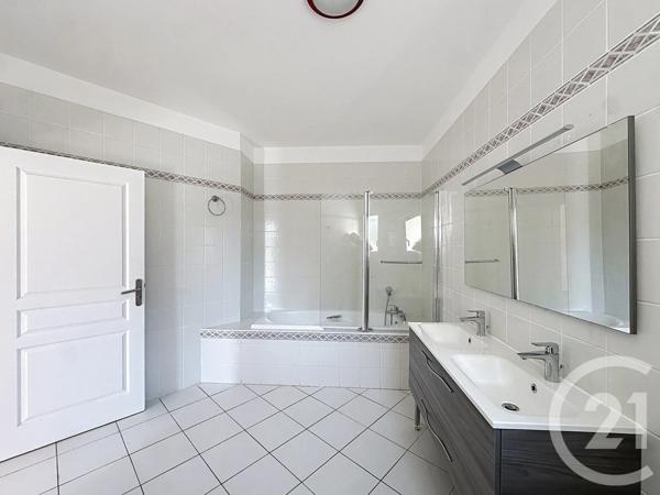 Maison à vendre  6 pièces - 211,70 m 2   AGDE  - 34
