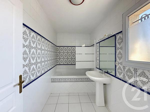 Maison à vendre  6 pièces - 211,70 m 2   AGDE  - 34