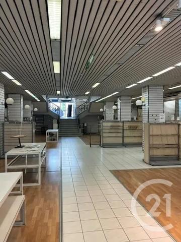 Immeuble à vendre  2300 m 2   CASTRES  - 81