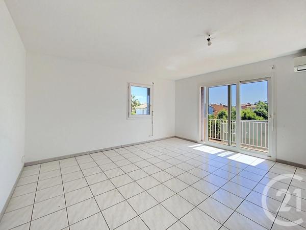 Appartement T3 à vendre  3 pièces - 73,33 m 2   AGDE  - 34