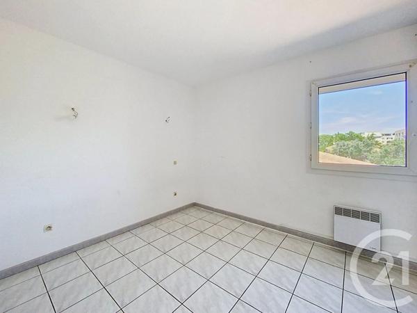 Appartement T3 à vendre  3 pièces - 73,33 m 2   AGDE  - 34
