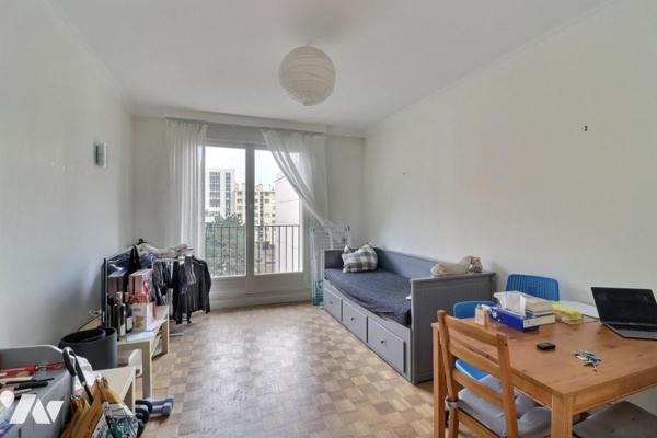 Appartement 3 pièces avec balcon, cave et parking