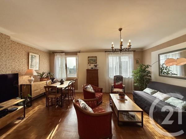 Appartement F3 à vendre  4 pièces - 90,29 m 2   MOULINS  - 03