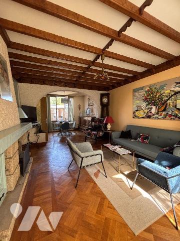 NOUVEAU!
FOUGERES Bonabry, Maison de ville proposant 148 m² habitables :
RDC : séjour-salon a...