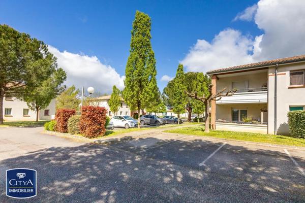 Appartement à louer 3 pièces 64m² La Ville-Dieu-du-Temple (82290)
