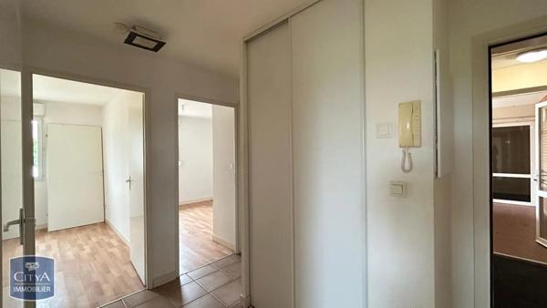 Appartement à louer 3 pièces 64m² La Ville-Dieu-du-Temple (82290)