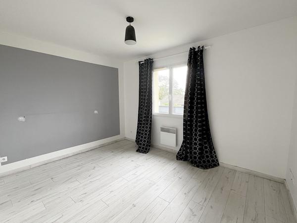 Maison familale récente, 4 chambres , proche gare de MAINTENON