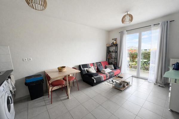 Appartement Villenave D'Ornon 2 pièces, terrasse et parking