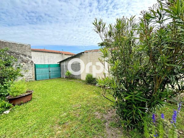 Maison à vendre    4 pièces •  Breuillet