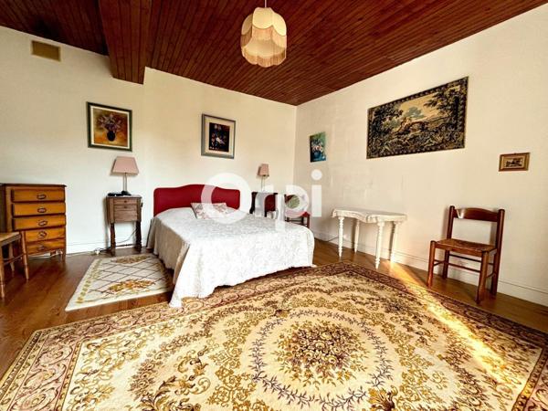 Maison à vendre    4 pièces •  Breuillet