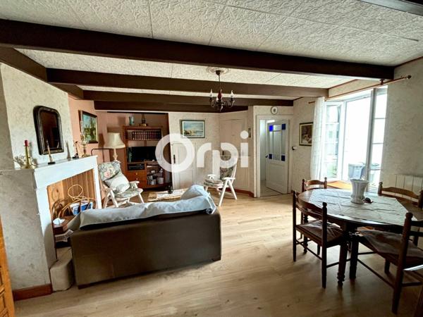 Maison à vendre    4 pièces •  Breuillet