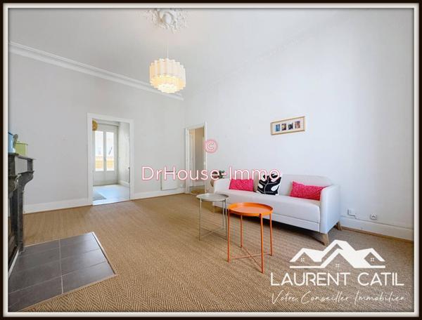 Appartement à louer 4 pièces de 84 m²