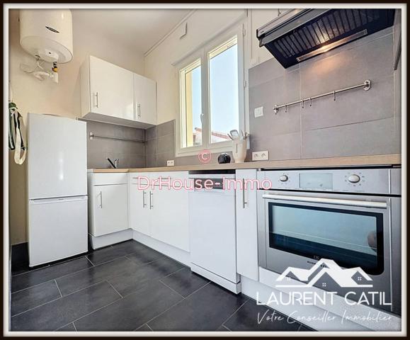 Appartement à louer 4 pièces de 84 m²