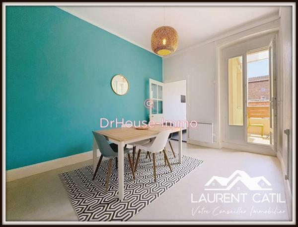 Appartement à louer 4 pièces de 84 m²