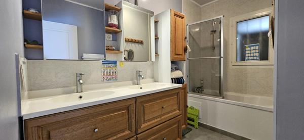 Maison familiale 5 CHAMBRES  avec piscine – 167 m² habitables – Lembras